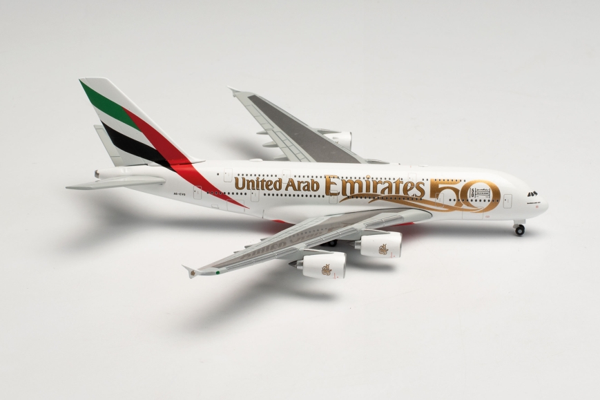 Herpa 536202 - Emirates Airbus A380 - UAE 50th Anniversary – A6-EVG - 1:500