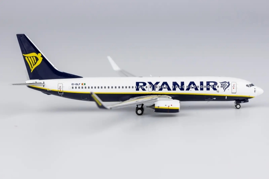 NG Models 58172 - Boeing 737-800/w Ryanair EI-DLF - 1/400