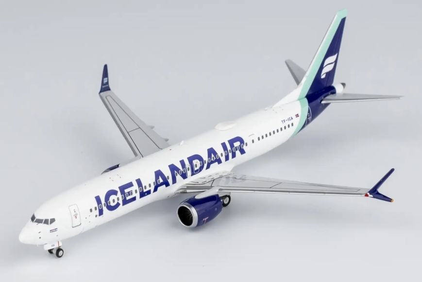 NG Models 89005 - Boeing 737-MAX9 Icelandair "Boreal Blue" tail; named "Hvítserkur" TF-ICA - 1/400