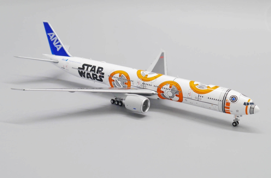 JC Wings EW4773005 - Boeing 777-300ER All Nippon Airways "Star Wars" JA789A - 1/400