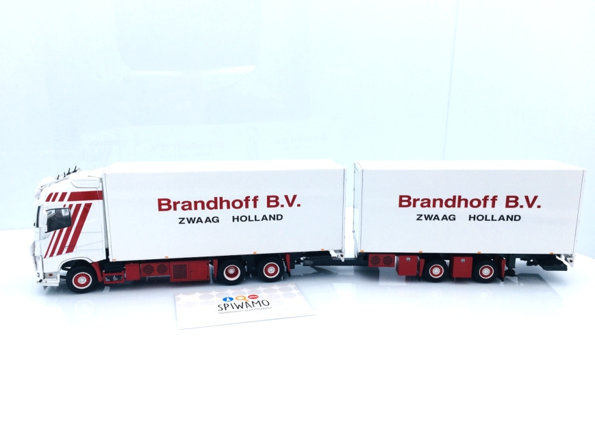 WSI 01-3363 - VOLVO FH4 GLOBETROTTER XL 6X2 - Tandem - Brandhoff Transport