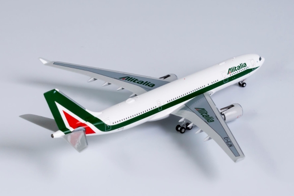 NG Models 61036 - Airbus A330-200 ITA Airways with "operated by ITA" sticker; named "Il Tintoretto" EI-EJN - 1/400