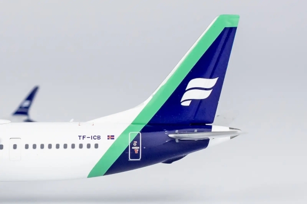 NG Models 89006 - Boeing 737-MAX9 Icelandair "Green" tail; named "Langjökull" TF-ICB - 1/400