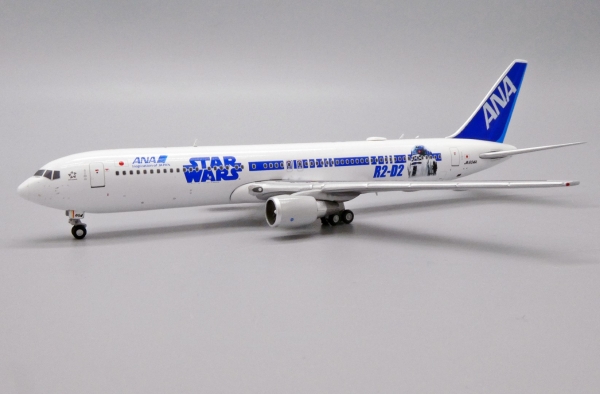 JC Wings EW4763003 - Boeing 767-300ER All Nippon Airways "Star Wars" JA604A - 1/400