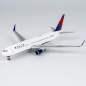 Preview: NG Models 17001 - Boeing 767-300ER Delta N174DN - 1/400