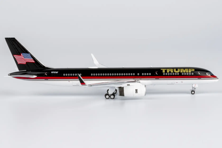 NG Models 53208 - Boeing 757-200 Trump "national flag on tail" N757AF - 1/400